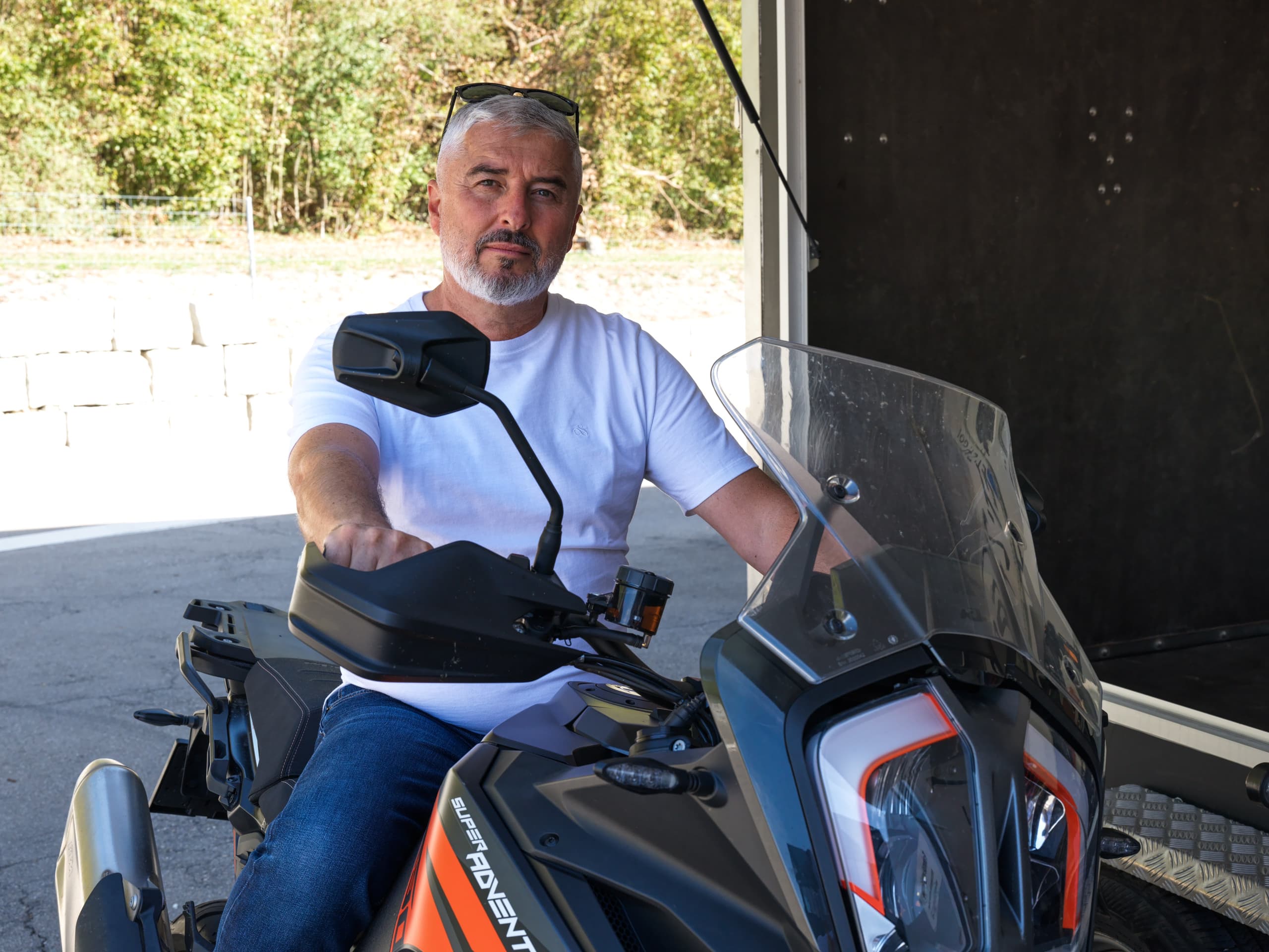 Samir Radič mit Motorrad